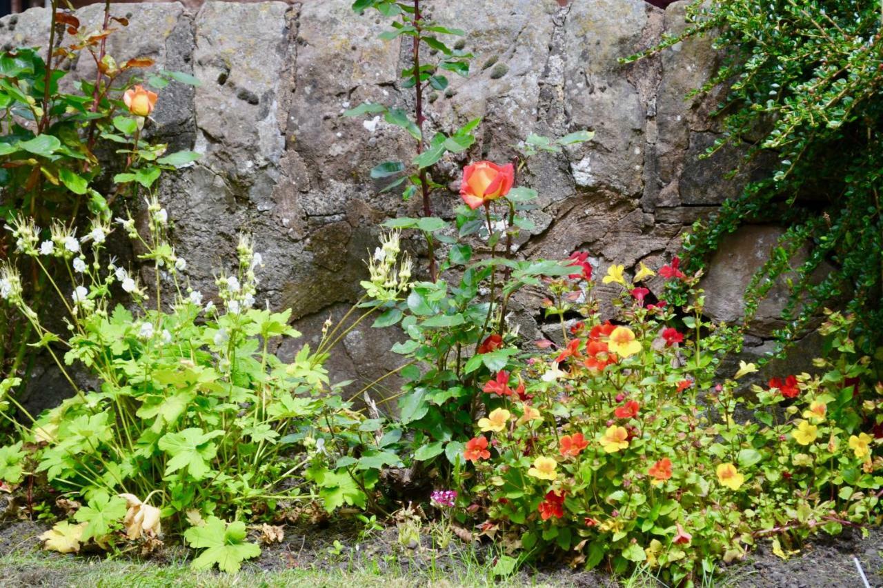 Villa Caliburn Alyth Exterior foto